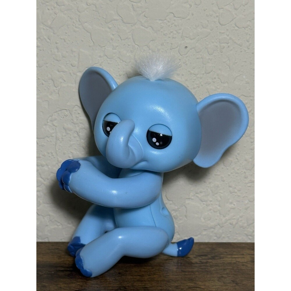 NEW Without Box   Fingerlings "GRAY"  Baby Elephant